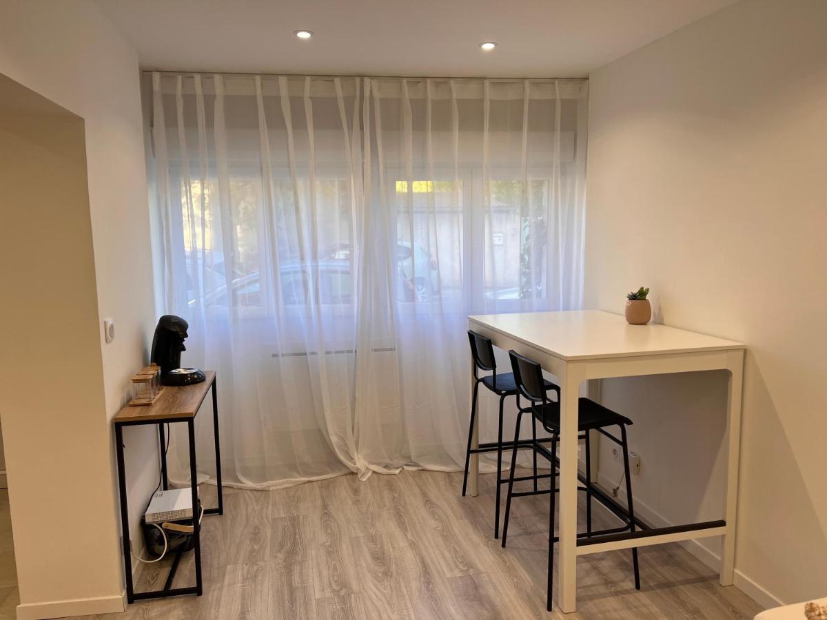 2 Pièces Appartement